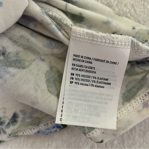 AMERICAN EAGLE Womens Off the Shoulder Floral Top with Smocking Size Small - Picture 7 of 10